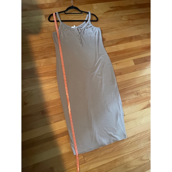 Heartloom midi dress - Picture 9 of 9